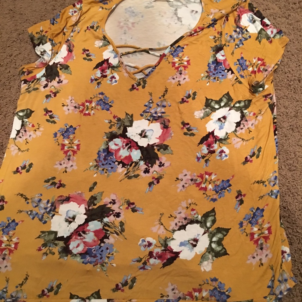 2xl floral top